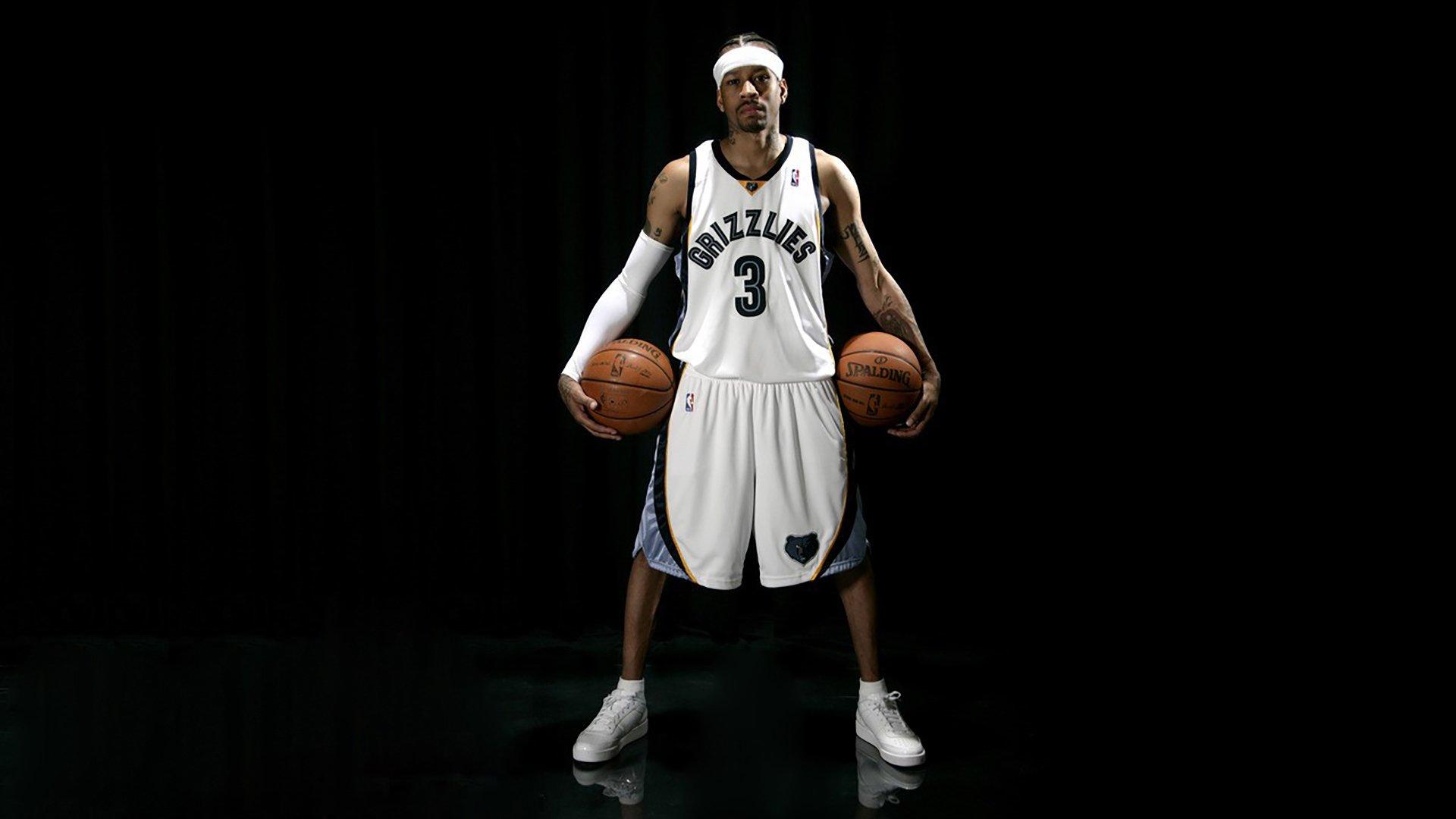 威少赛场再现惊人举动,大包大揽成习惯,连地板都亲自擦!球迷笑称全能之王