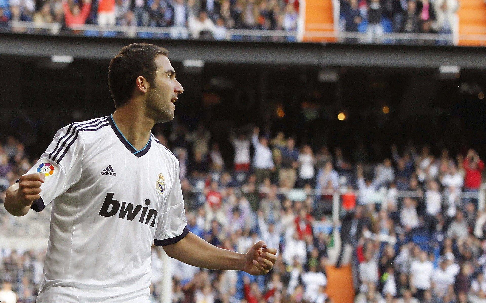 詹皇赛后品红酒论球局 赞同帕金斯观点强调稳定性关键